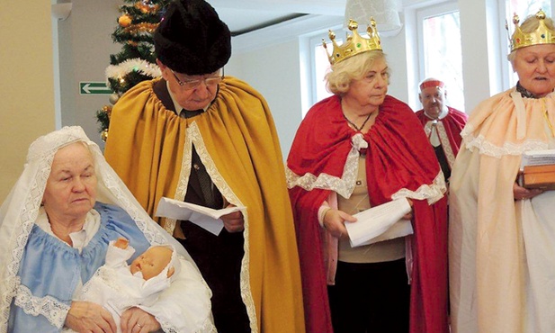  Jasełkowe przedstawienia są dla seniorów w „Józefowie”  ważnym wydarzeniem