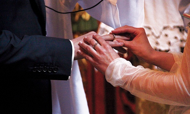   Czy słowa przysięgi: „… że cię nie opuszczę aż do śmierci” jeszcze coś znaczą? 