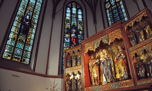 Witraż z Marcinem Lutrem jest w katedrze od roku 1914