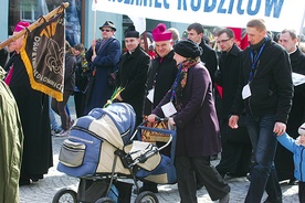 Zmiana nazwy pochodu podkreśla fakt, że w marszu  bierze udział wiele rodzin 