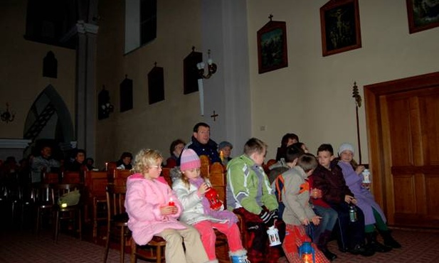 Roraty w parafii Wniebowzięcia Panny Marii w Bielom Potoku pri Ružomberku na Słowacji
