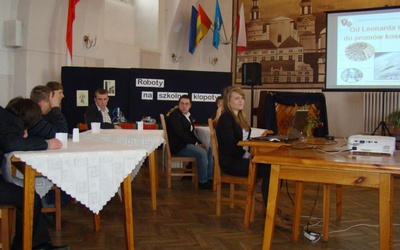 Zmagania konkursowe w auli ZSP nr 1 w Łowiczu