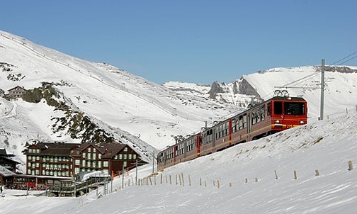 Koleją przez lodowce Alp