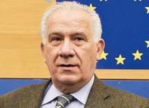  – Zmusimy Europę do odpowiedzi na pytanie: czy embrion to jeden z nas, czy nie – mówi Carlo Casini