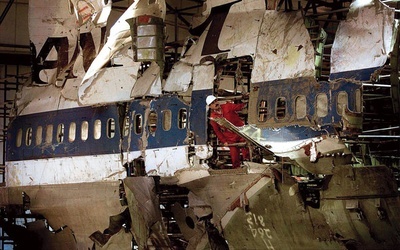  Szczątki samolotu przetransportowano do Farnborough, siedziby brytyjskiej komisji badania wypadków lotniczych. Tam maszynę zrekonstruowano