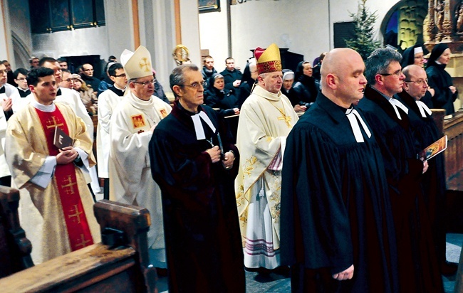  W Mszy św. w katedrze opolskiej uczestniczyli duchowni różnych wyznań