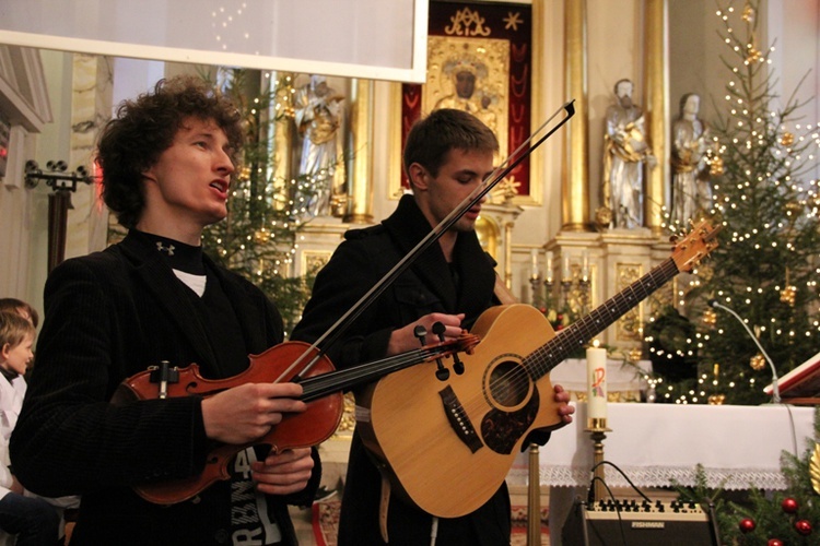 Koncert kapeli Hanki Wójciak w Rzeczycy