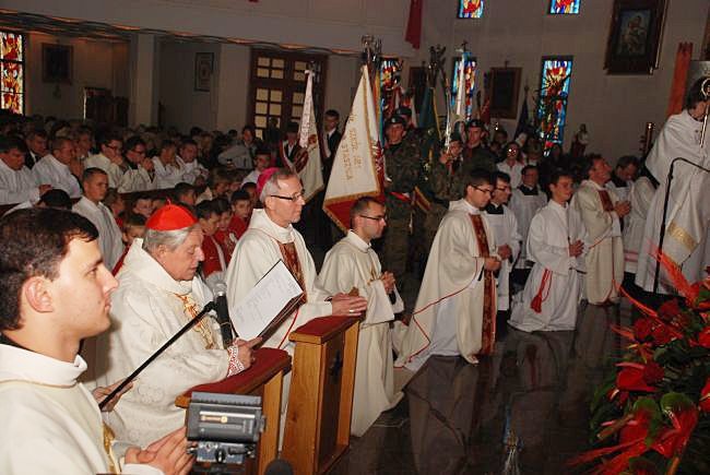 9. 10. 2011. Płońsk. Na jubileuszu 30-lecia parafii św. Maksymiliana