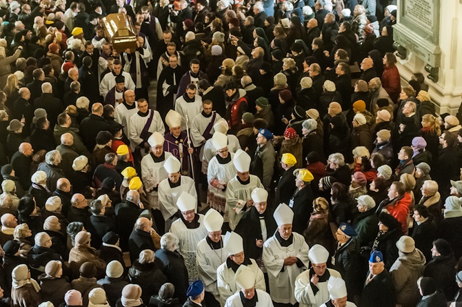 Pożegnanie Prymasa i ostatnia droga do Archikatedry.