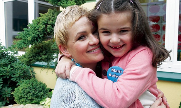   Monika chce chodzić razem z córeczką do kościoła. – Przecież Pan Bóg chce mieć wszystkie owieczki przy sobie, nie tylko te zdrowe i piękne – mówi