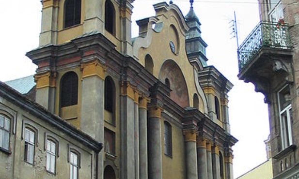 Przemyśl: pęka klasztor franciszkanów