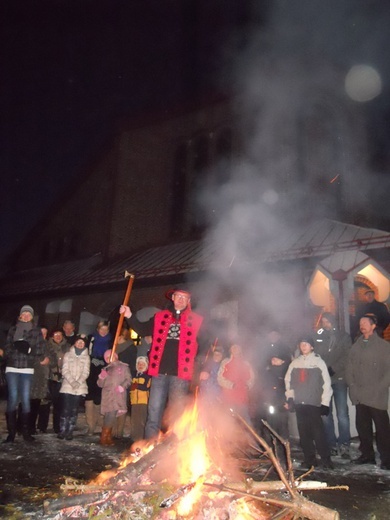 Palenie choinek w Wilkowyjach