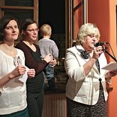  Autorki filmu (od lewej) Alicja Schatton i Isabel Theiler oraz Zofia Krzykowska, dyrektor tarnogórskiego muzeum