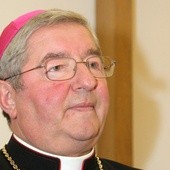 Abp Głódź: Przepraszam ofiary pedofilii!