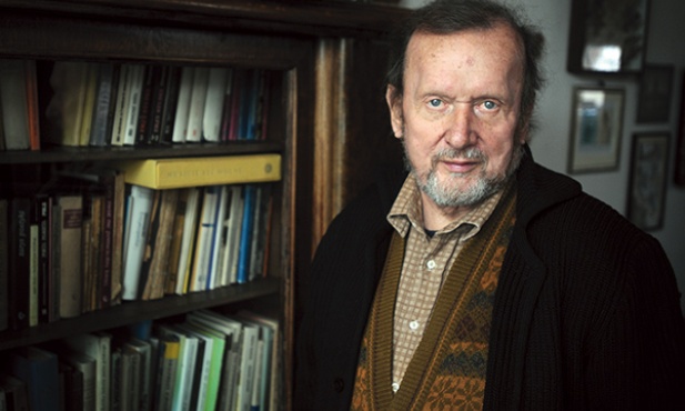 Ernest Bryll  Poeta, pisarz, autor dramatów, oratoriów, musicali. Nakładem Edycji Św. Pawła ukazała się „Golgota Jasnogórska” – płyta złożona z jego wierszy z muzyką Marcina Stycznia i Joanny Lewandowskiej