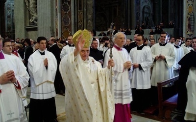 Co oznacza odejście Benedykta XVI?