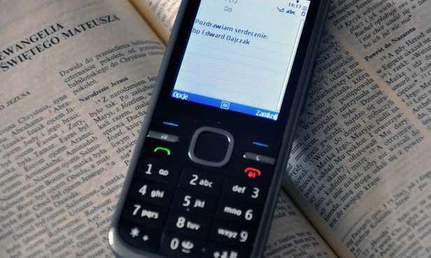 Rozważania wielkopostne przez SMS
