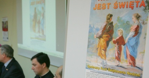 O świętowaniu niedzieli w Warszawie