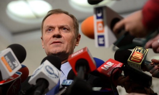Tusk chce jednego projektu o związkach