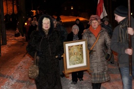 Uczestnicy marszu pokutnego w Olsztynie