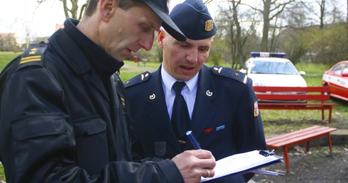 Współpracują, choć przepisów brak