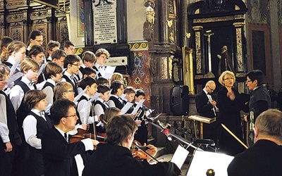  22 lutego w katedrze odbył się koncert o Miłosierdziu Bożym z udziałem Pueri et Puellae Cantores Plocenses,  Iwony Nasiłowskiej (sopran) oraz aktora Tadeusza Chudeckiego