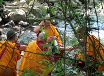 Buddyjscy mnisi