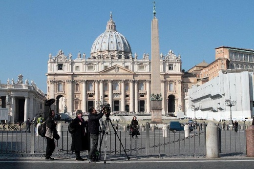 Watykan - ranek w dniu pożegnania papieża