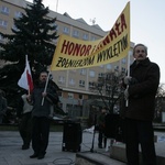 Pomnik "Iwanów" świadkiem manifestacji