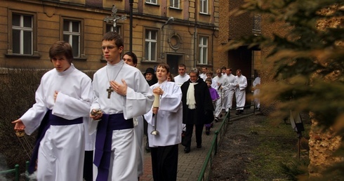 Pierwsze nabożeństwo przy relikwiach św. Jacka