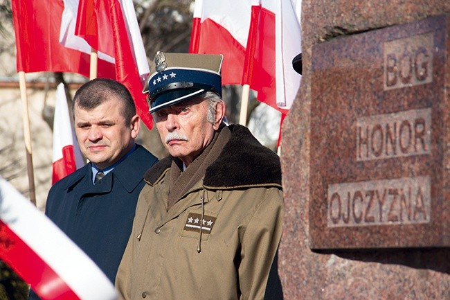  Żołnierze wyklęci. Dla wartości zawartych w haśle „Bóg, Honor, Ojczyzna” żołnierze  niezłomni oddali swoje życie