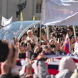 27.02.2013. Godz. 10.30. Ostatnia audiencja generalna Benedykta XVI zgromadziła 150 tys. ludzi 