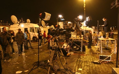 Tłumy dziennikarzy w Rzymie