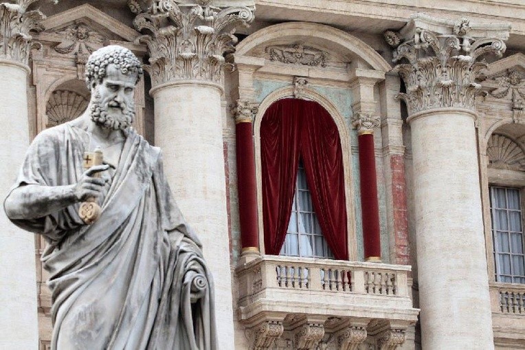 Ilu papieży pojawiło się po wyborze w loggii bazyliki watykańskiej?