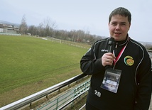 Bakuś od trzech lat jest spikerem na stadionie Górnika Wesoła  