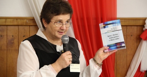 Kiermasz otworzyła Teresa Janicka-Panek, dyrektor WODN w Skierniewicach