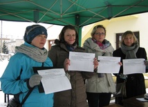 Przez całą niedzielę wolontariusze zbierali podpisy pod wnioskiem o referendum