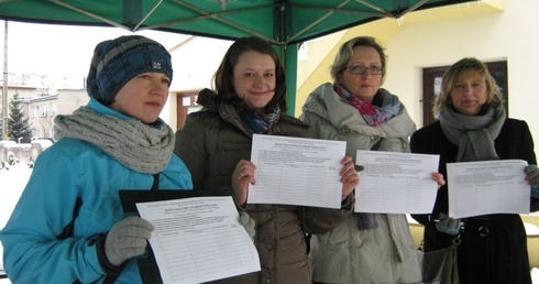 Przez całą niedzielę wolontariusze zbierali podpisy pod wnioskiem o referendum