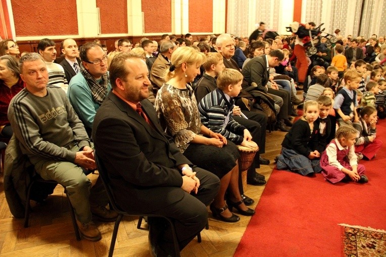 Modlitwa wspólnot neokatechumenalnych