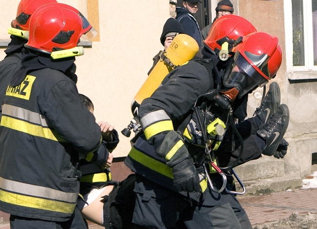 Ćwiczenia strażackie w Karlinie