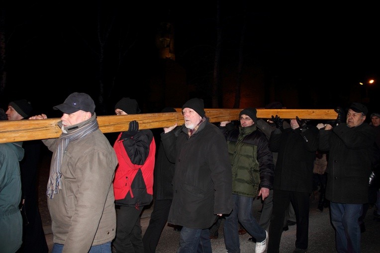 Droga Krzyżowa na os. Tysiąclecia