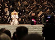 Papież z dziennikarzami
