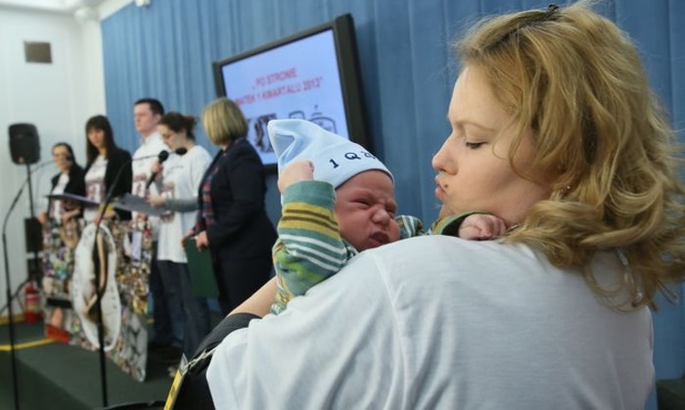 "Matki I kwartału 2013" apelują do premiera