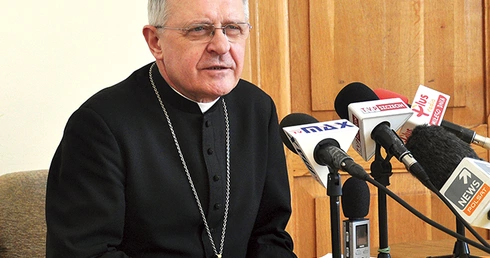 – Mam nadzieję, że papież Franciszek wniesie ze sobą do chrześcijaństwa Europy doświadczenia Kościoła z tamtego „dalekiego świata” – mówił nasz ordynariusz