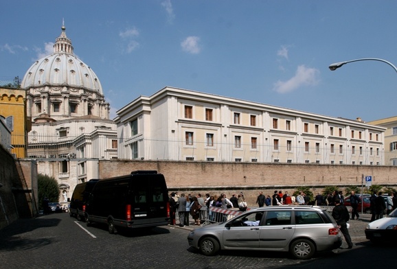 Media: Przypadek koronawirusa w Domu Świętej Marty, gdzie mieszka papież