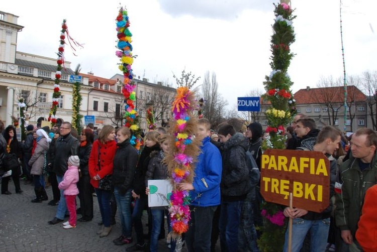 Dzień Młodzieży w diecezji łowickiej połączony jest z konkursem na najpiękniejszą palmę wielkanocną