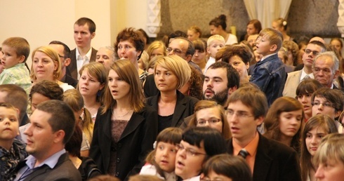 Młodzież do katedry