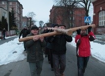 Droga Krzyżowa ulicami Kluczborka