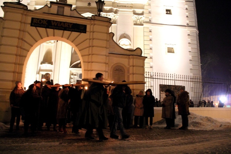 Drogi Krzyżowe w Łowiczu i Cielądzu