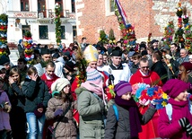 Procesję z palmami poprowadził bp K. Nitkiewicz 